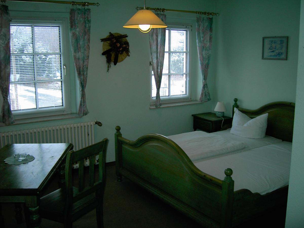 Landhotel Am Fuchsbach Berga  Esterno foto