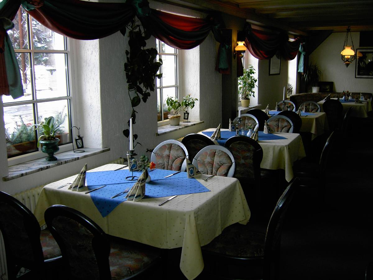 Landhotel Am Fuchsbach Berga  Esterno foto