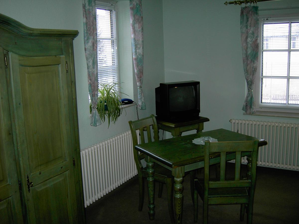 Landhotel Am Fuchsbach Berga  Esterno foto