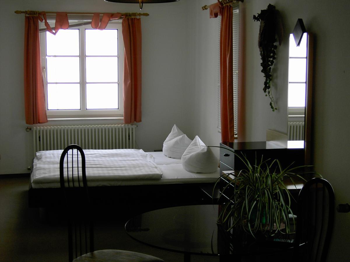Landhotel Am Fuchsbach Berga  Esterno foto